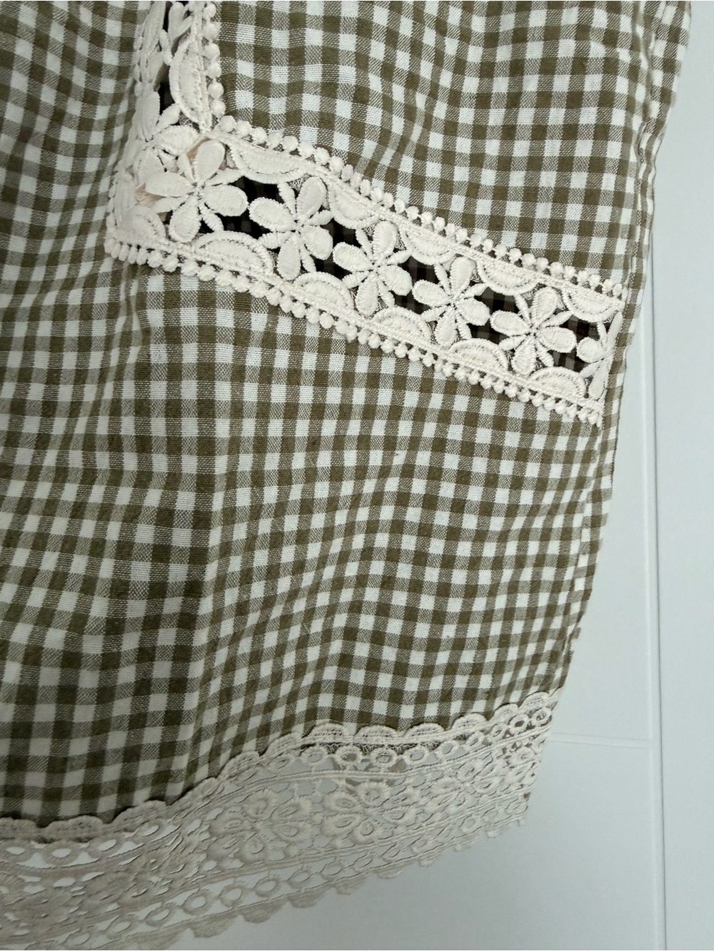 Olive Gingham Crochet-Trim Sleeveless Top - Picture 4 of 6